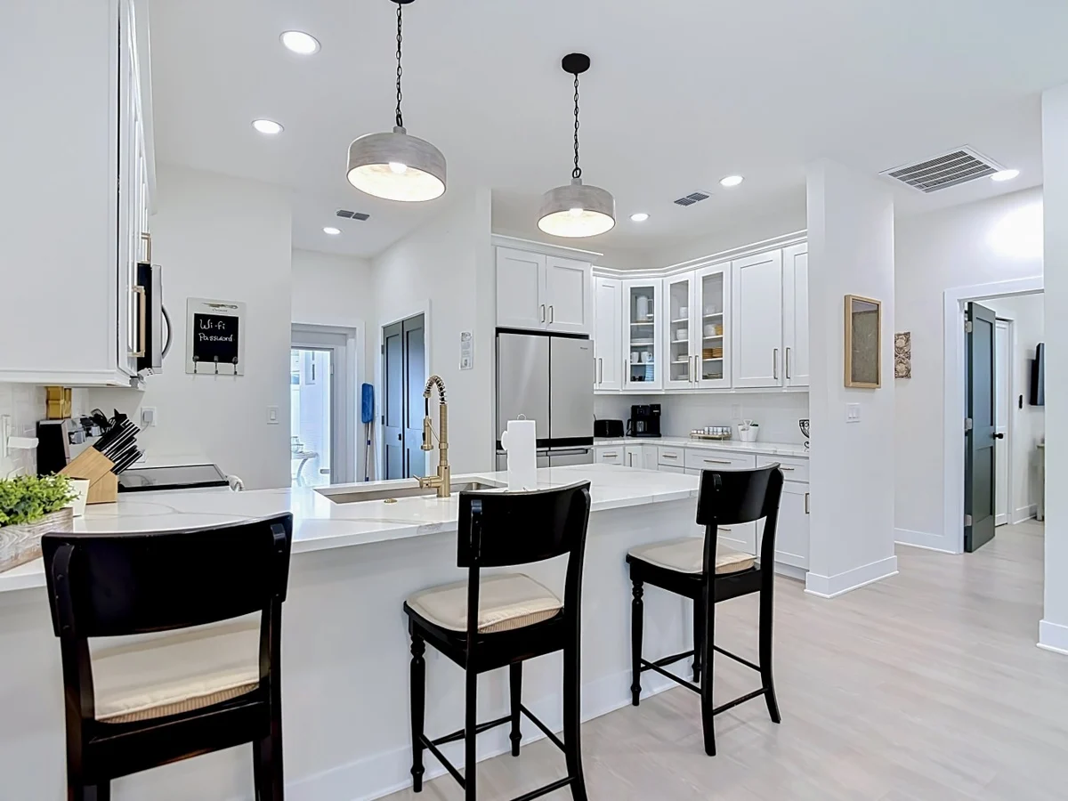 Designer 4 BR. Chef's Kitchen. Gazebo Outdoor Retreat. #9