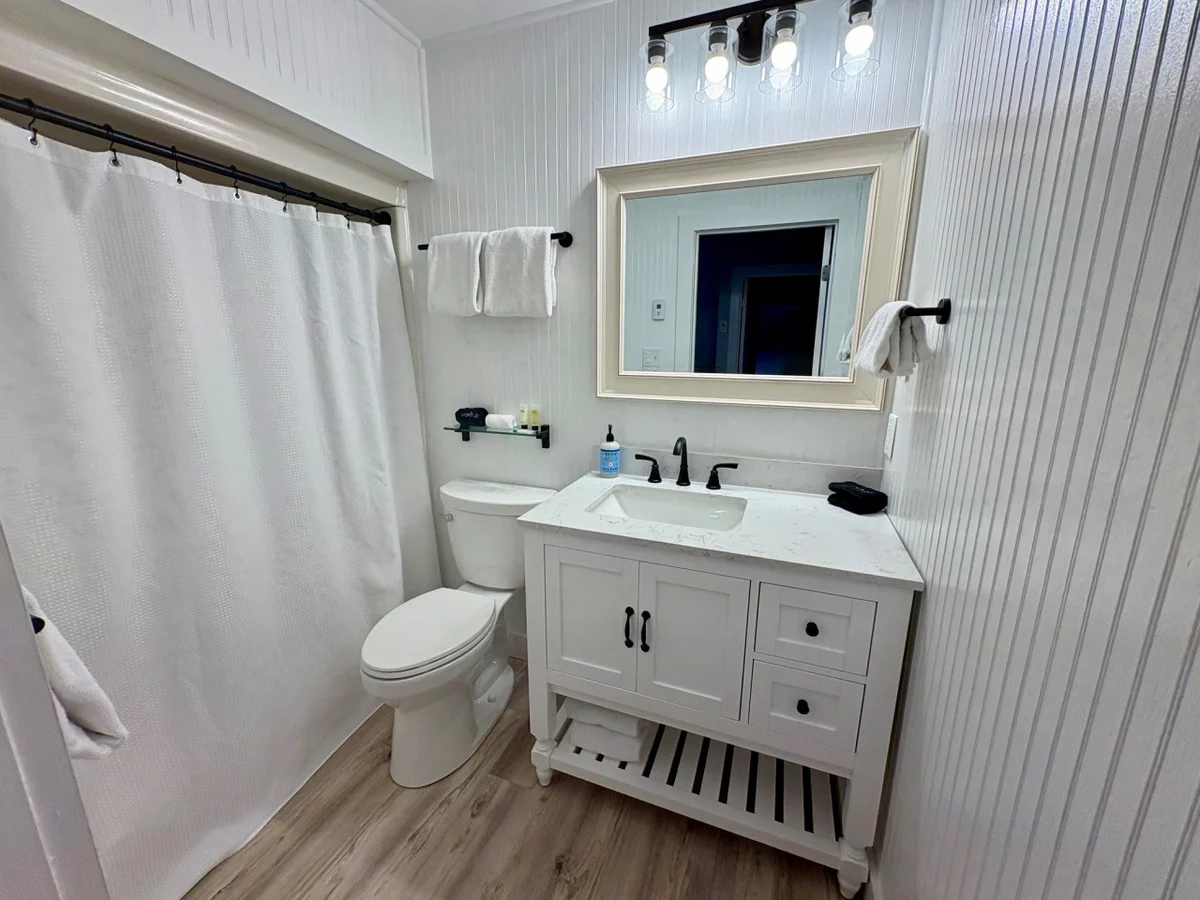 Jay Peak Luxury Tramside Condo | Ski-In/Out | Walk Everywhere | Steps to Waterpark | Dog Friendly #11
