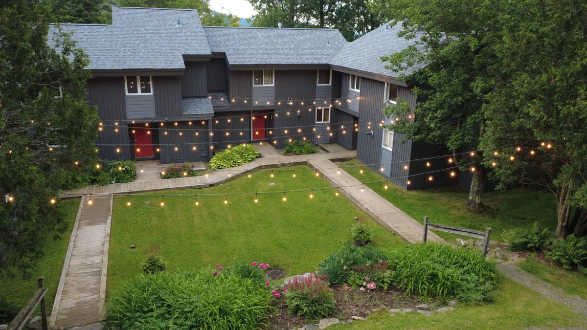 Jay Peak Luxury Tramside Condo | Ski-In/Out | Walk Everywhere | Steps to Waterpark | Dog Friendly #16
