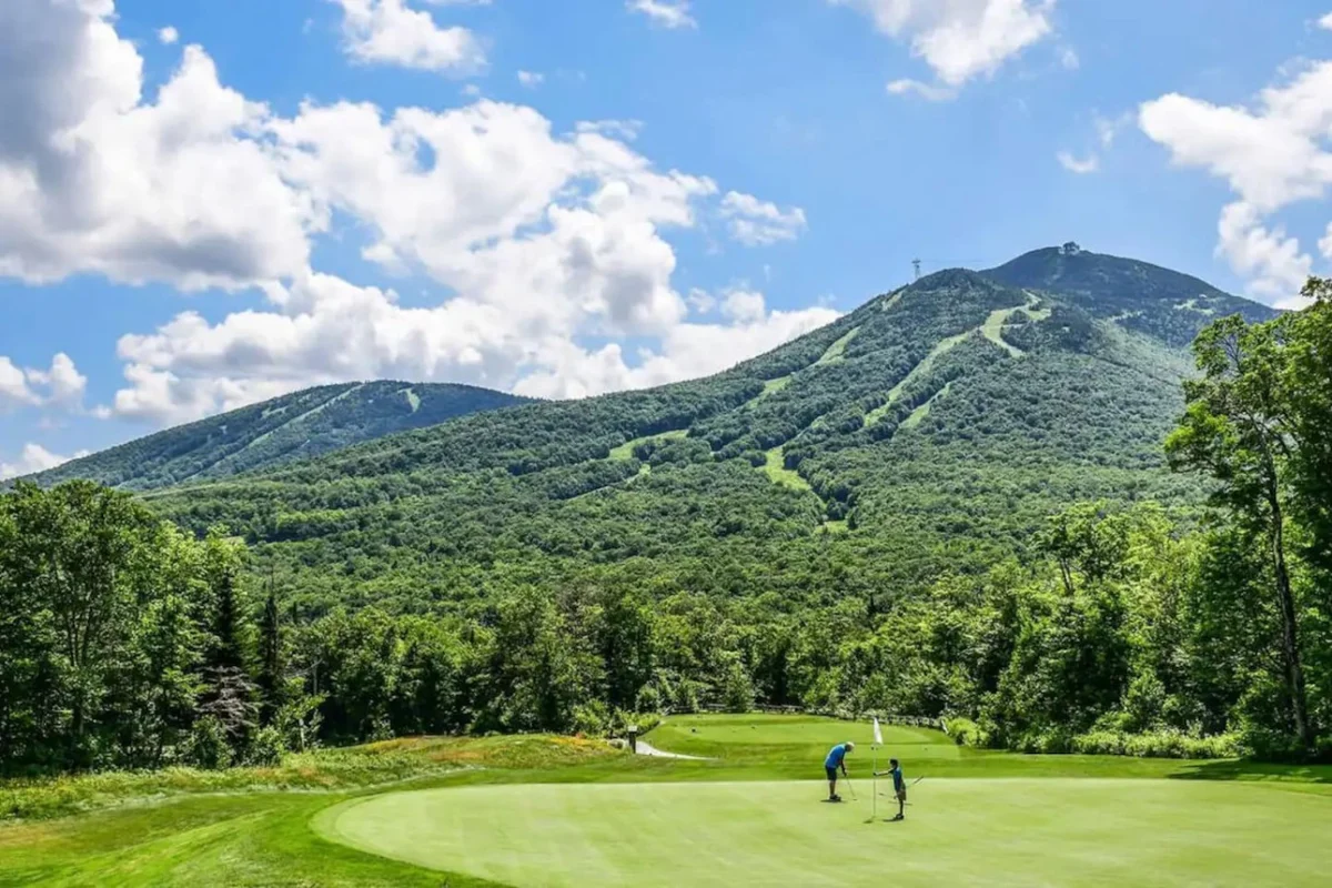 Jay Peak Luxury Tramside Condo | Ski-In/Out | Walk Everywhere | Steps to Waterpark | Dog Friendly #34