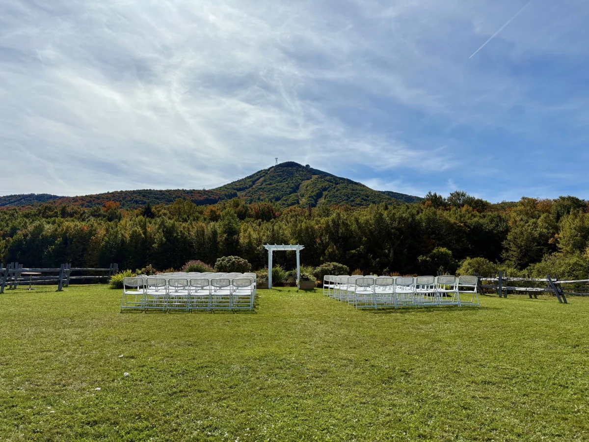 Jay Peak Luxury Tramside Condo | Ski-In/Out | Walk Everywhere | Steps to Waterpark | Dog Friendly #17