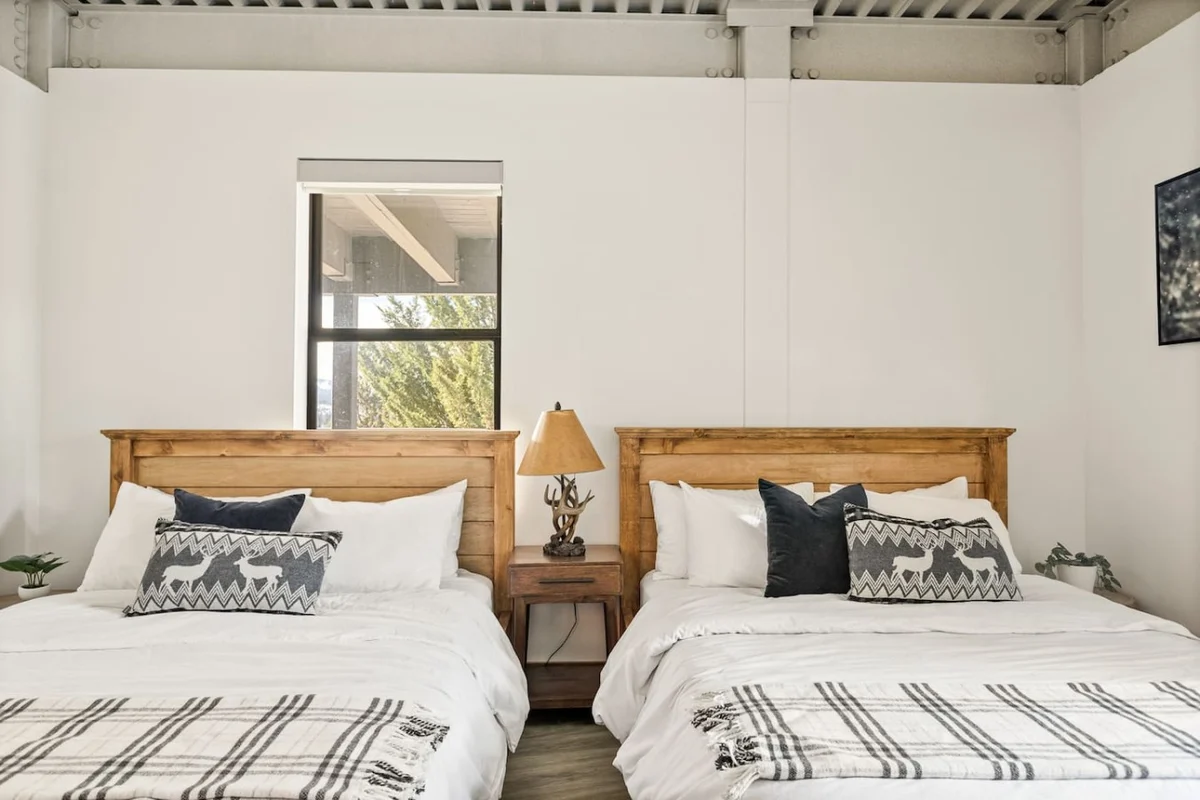 Steel Pine As Seen On TV * Immaculate Views & SPA #168