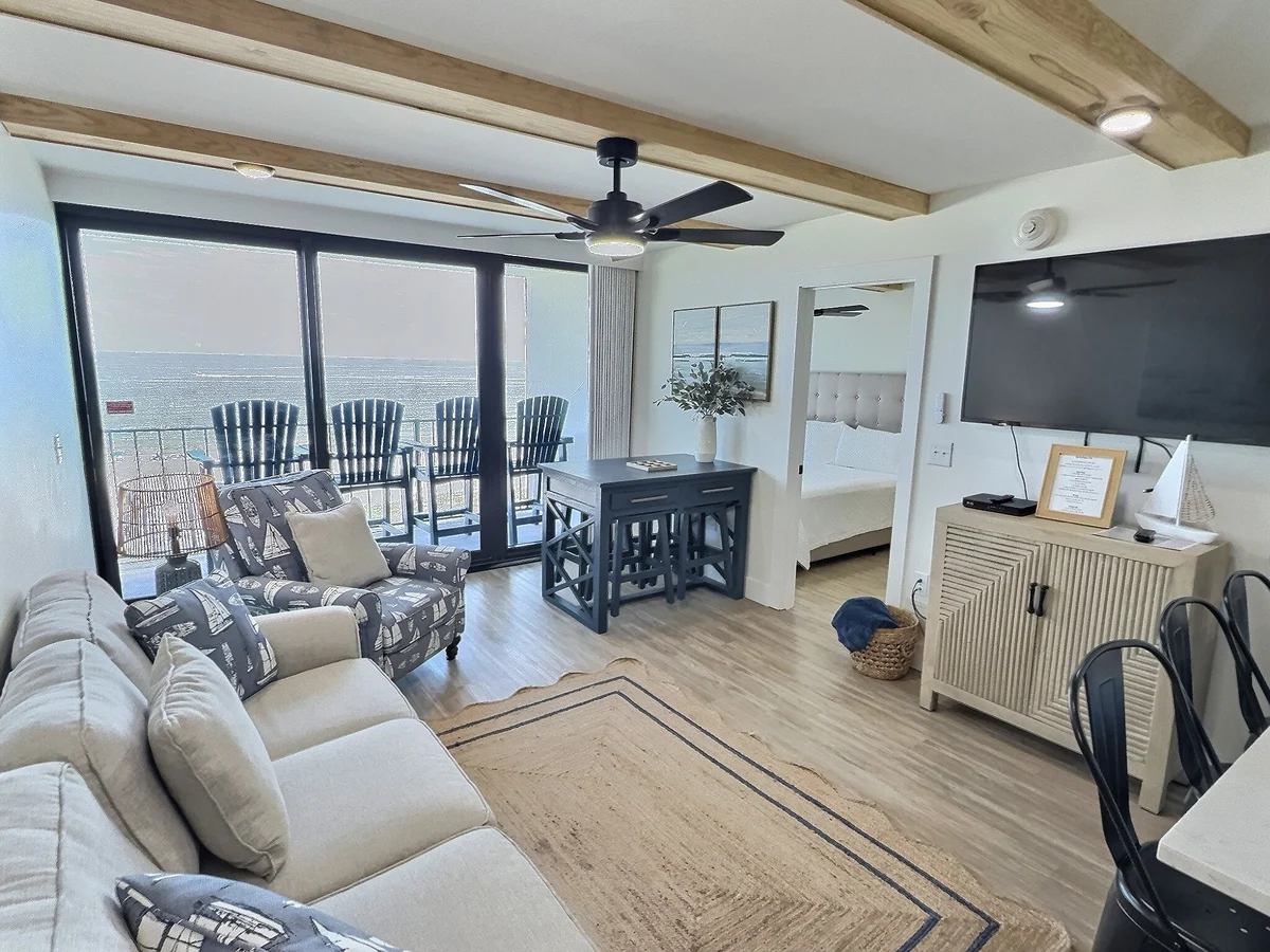 Condo in Gulf Shores property photo 3