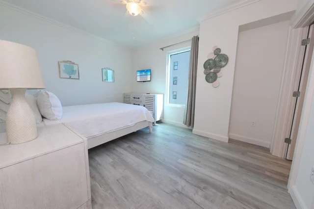Bedroom 1 image 1