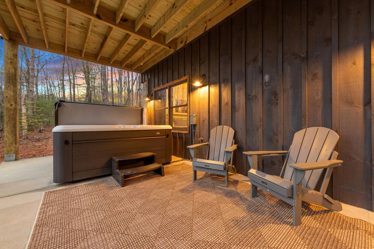 Property in Blue Ridge property photo 4