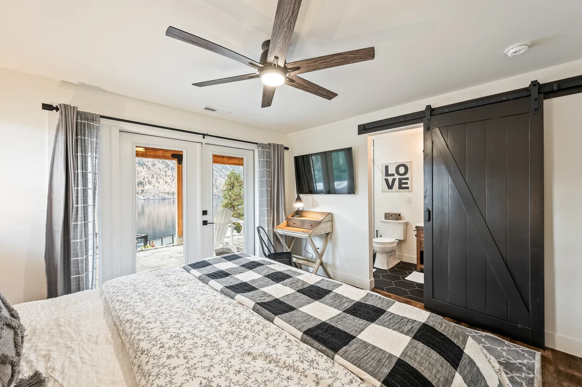 Bedroom 1 image 1