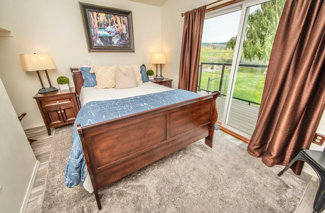 Bedroom 1 image 1