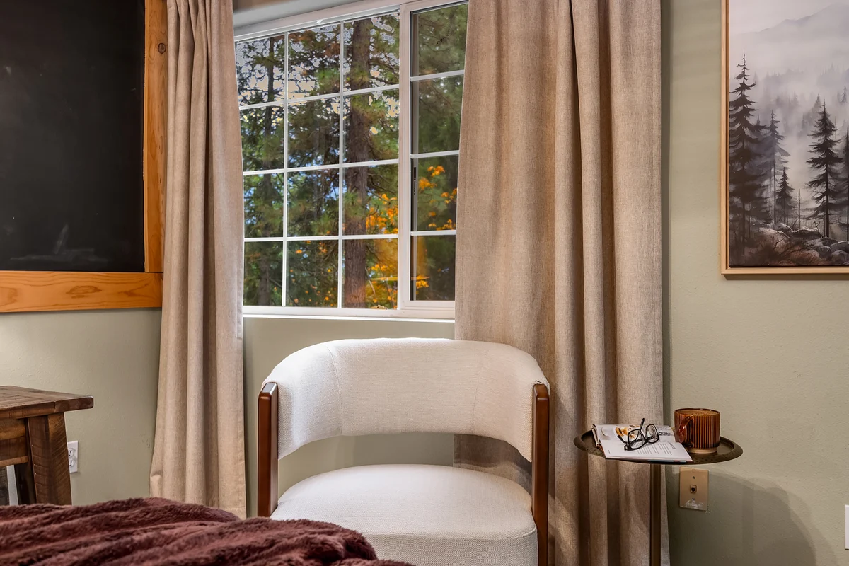 Bedroom 3 image 1