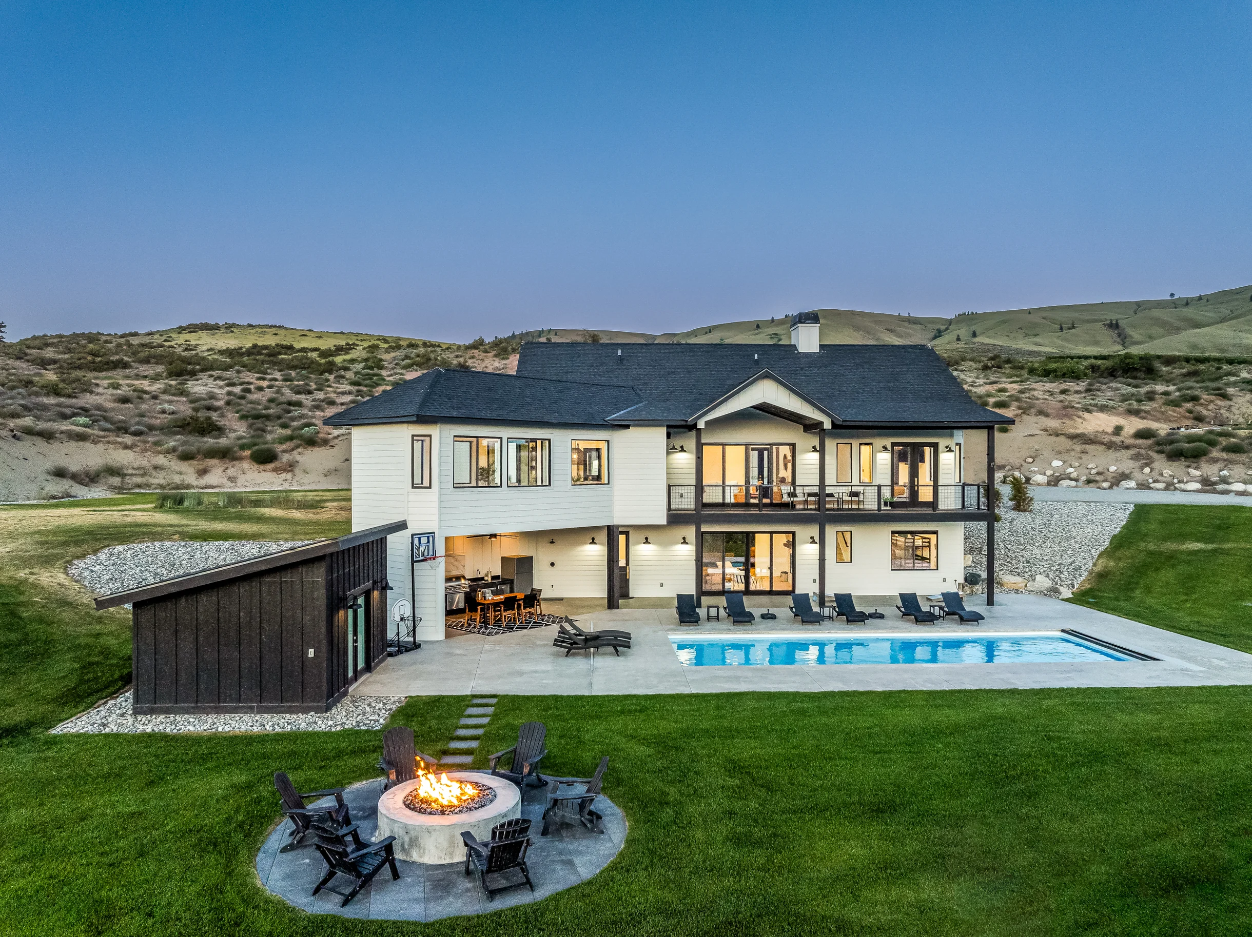 Home in Orondo property photo 1