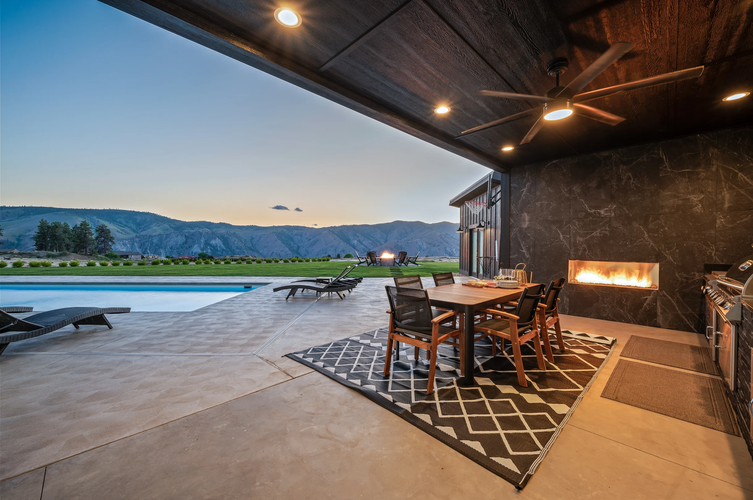 Home in Orondo property photo 5