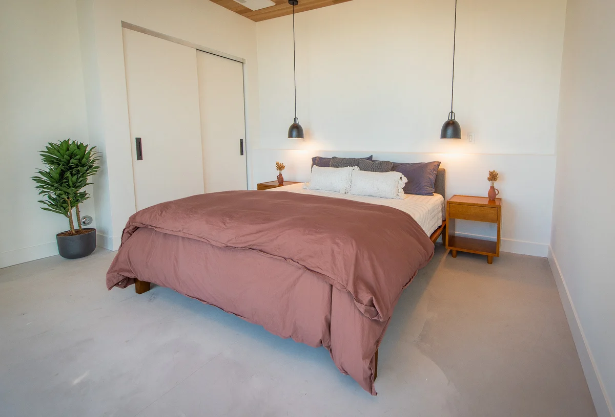 Bedroom 3 image 1