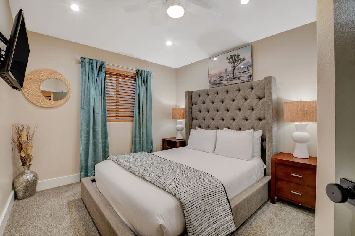Bedroom 1 image 1