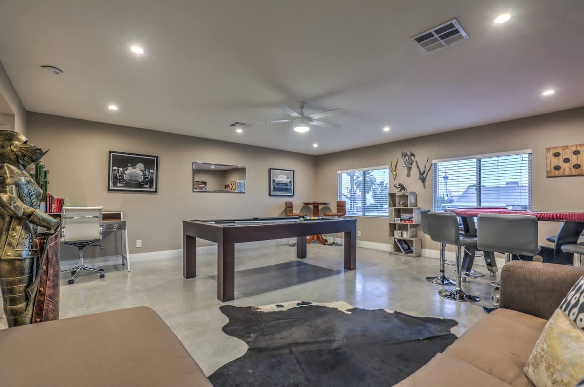 Home in Las Vegas property photo 2