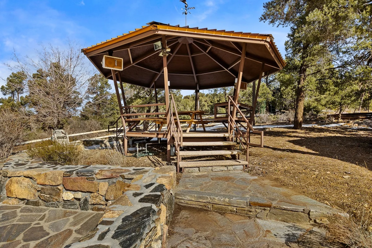 Steel Pine As Seen On TV * Immaculate Views & SPA #265