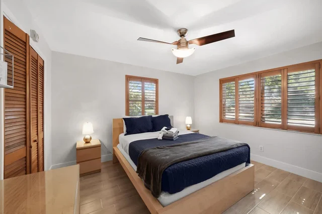 Bedroom 1 image 1