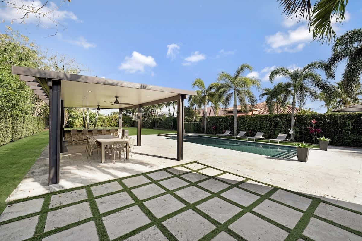 Home in Florida property photo 3