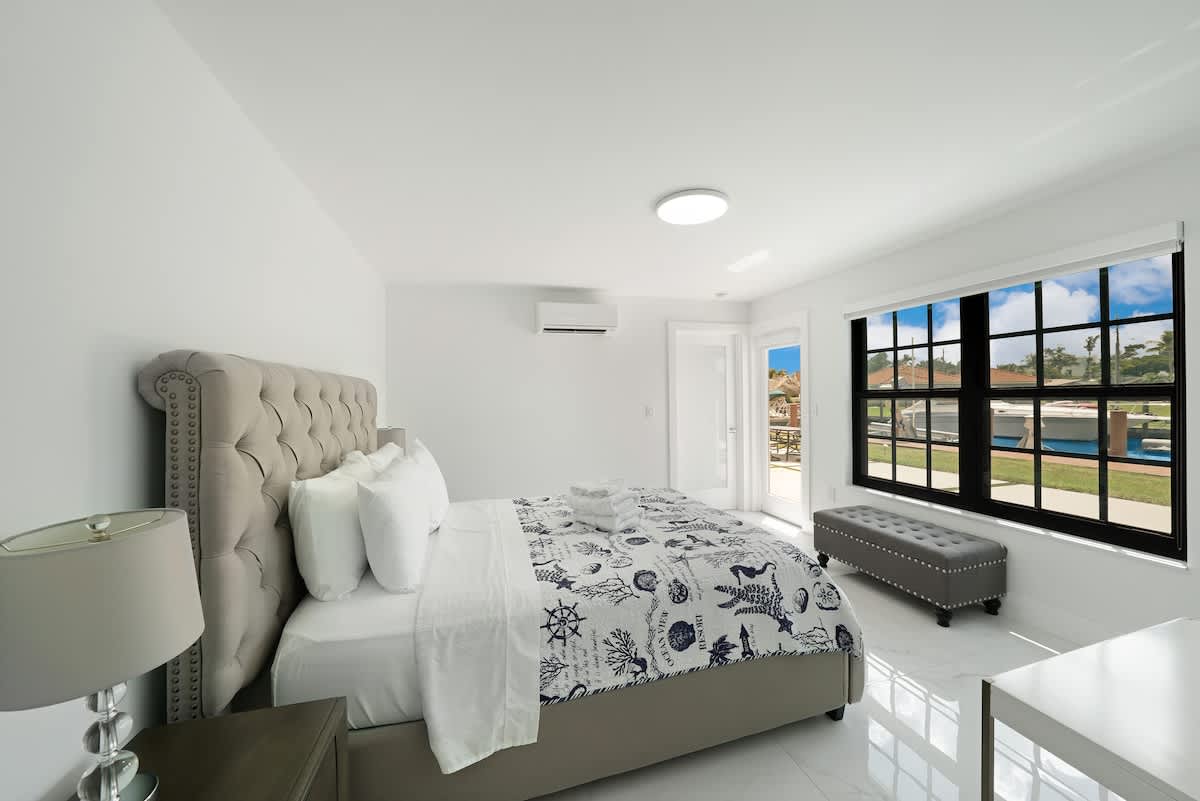 Bedroom image 1