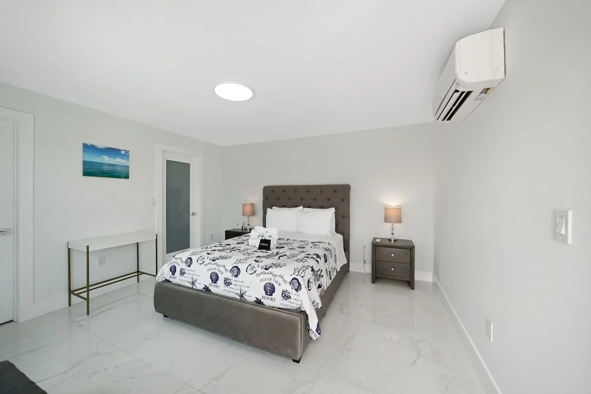 Bedroom image 1