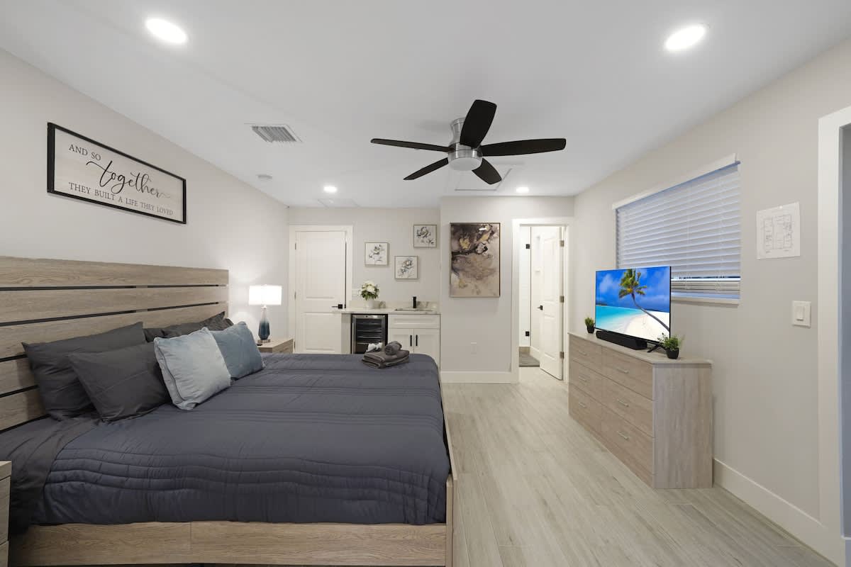 Home in Wilton Manors property photo 3