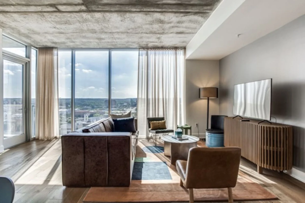 2 BR Lux Panoramic View | Rainey #4