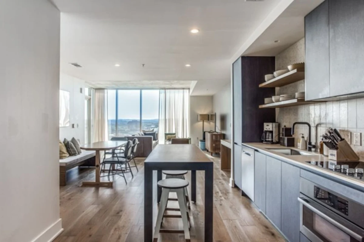 2 BR Lux Panoramic View | Rainey #32
