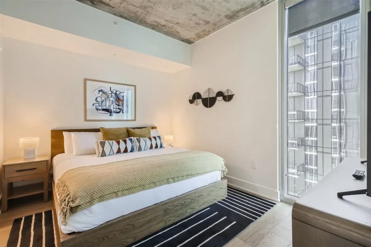 2BD Condo-Rainey St-Best views-RT Pool #6
