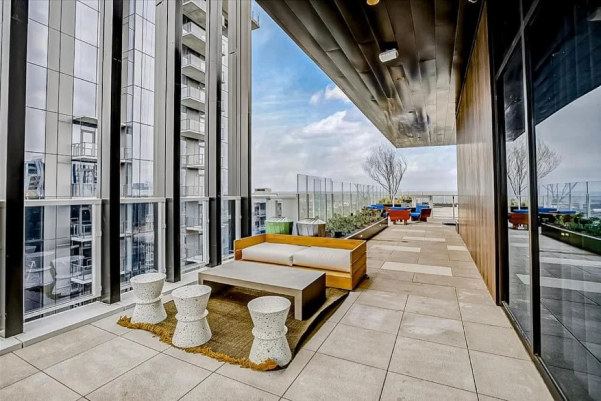 2BD Condo-Rainey St-Best views-RT Pool #3