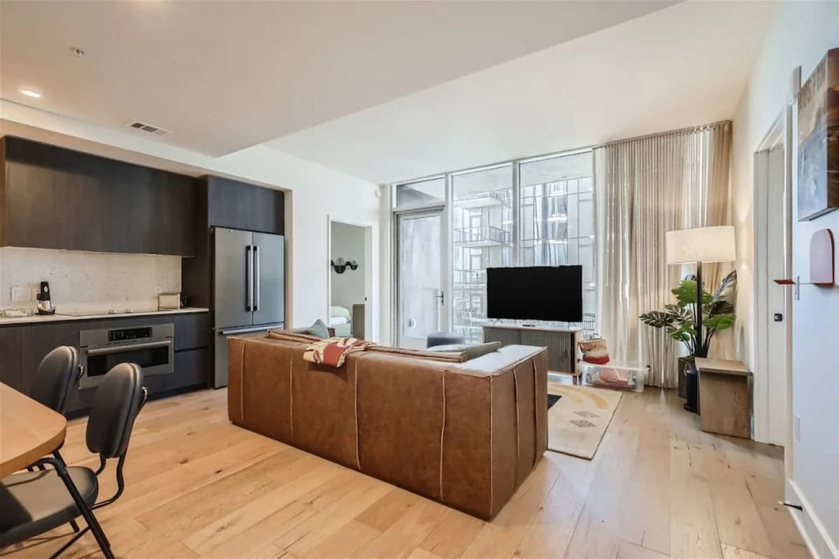 2BD Condo-Rainey St-Best views-RT Pool #5