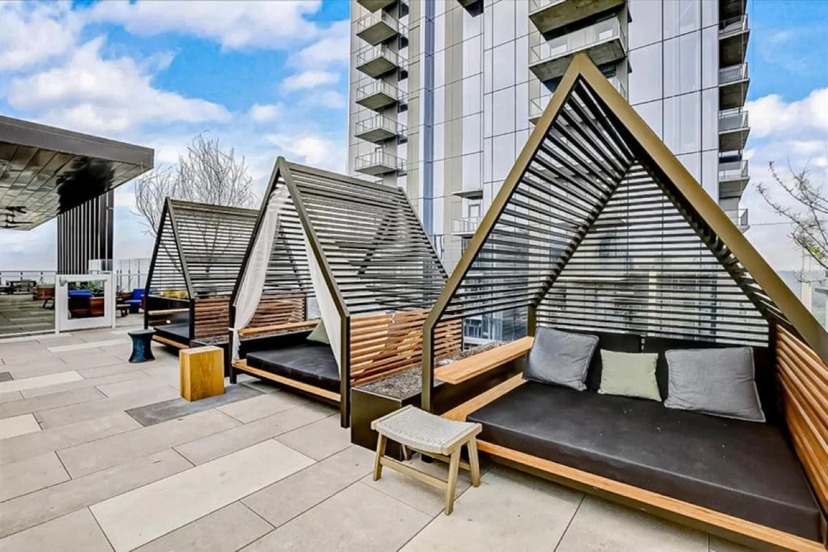 2BD Condo-Rainey St-Best views-RT Pool #14