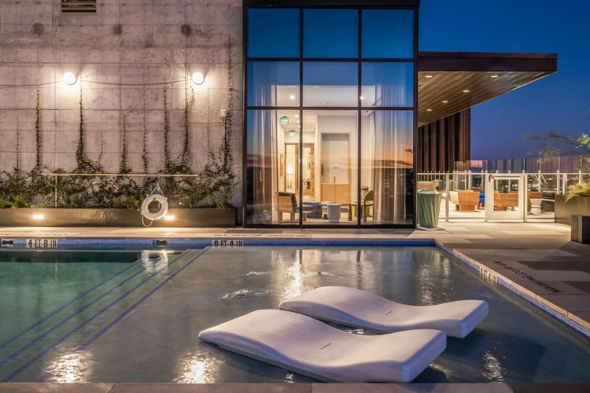 2BR + Luxury +Views +Rooftop pool in Austin #2