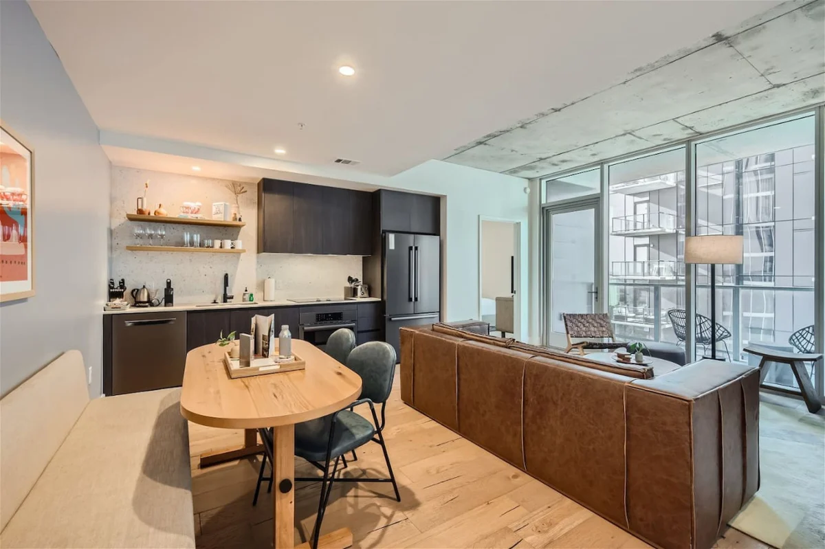 2BR + Luxury +Views +Rooftop pool in Austin #5