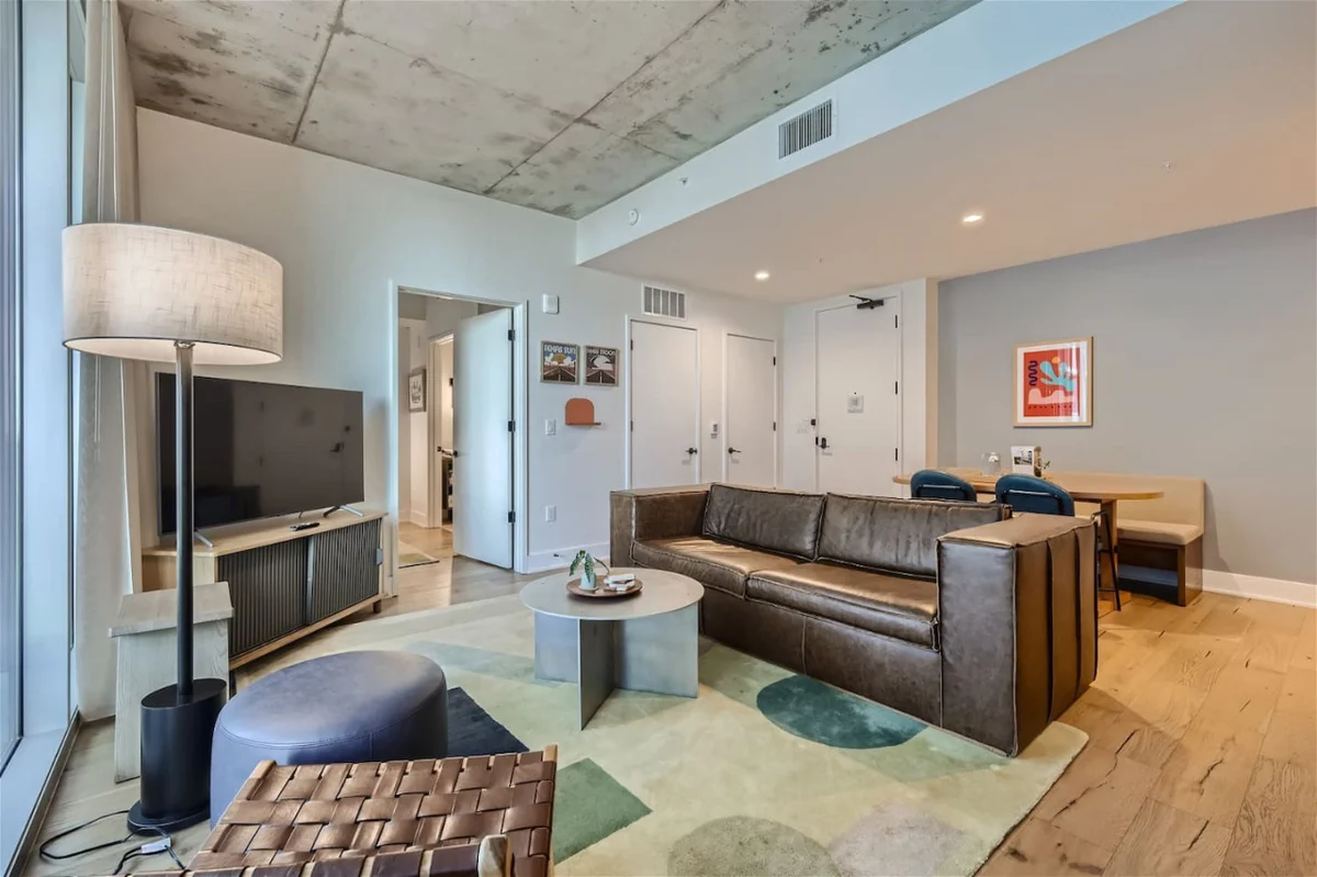 2BR + Luxury +Views +Rooftop pool in Austin #13