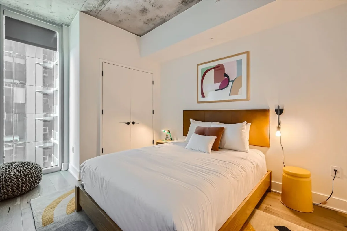 2BR + Luxury +Views +Rooftop pool in Austin #9
