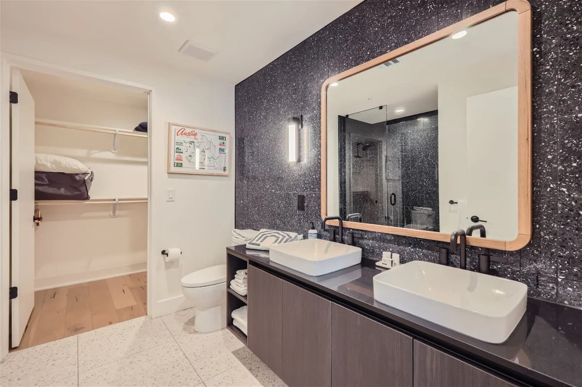 2BR + Luxury +Views +Rooftop pool in Austin #15