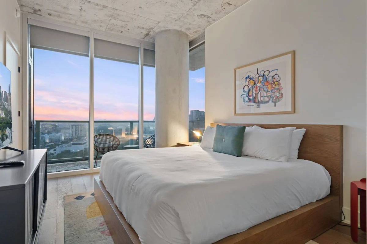 2BR Lux Highrise + Austin + Vibrant Rainey St #2