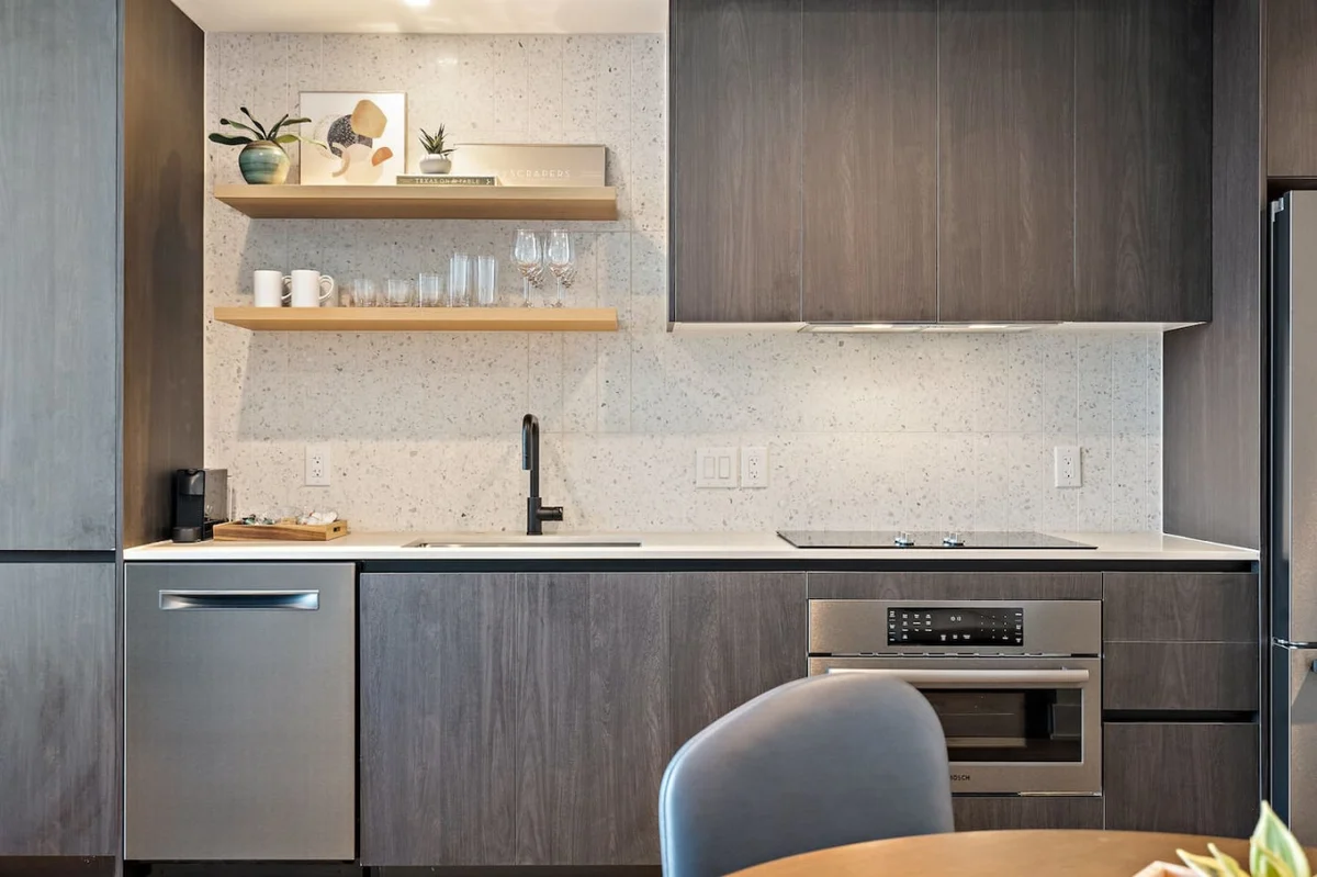2BR Lux Highrise + Austin + Vibrant Rainey St #6
