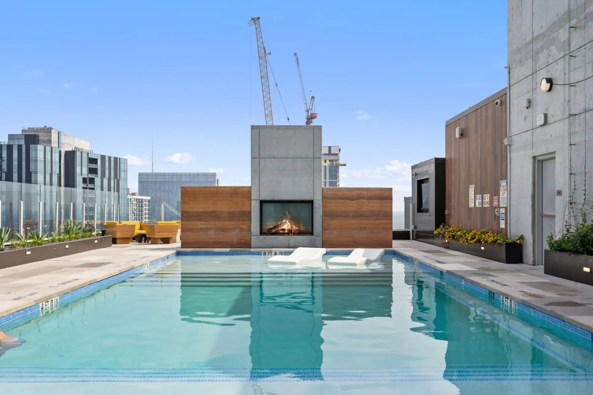 2BR Lux Highrise + Austin + Vibrant Rainey St #13