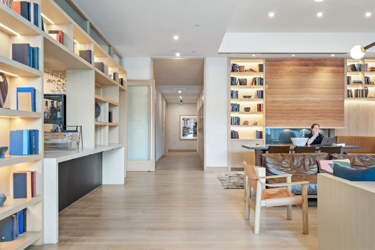 2BR Lux Highrise + Austin + Vibrant Rainey St #23