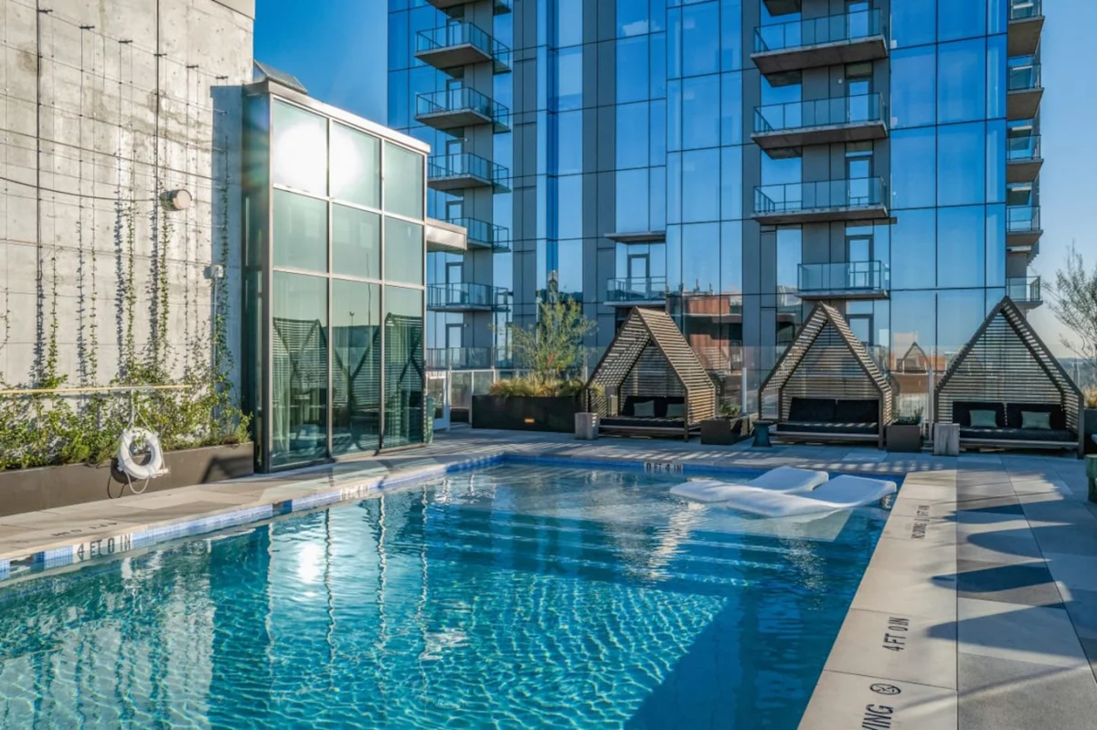 2BR Lux Highrise + Austin + Vibrant Rainey St #19