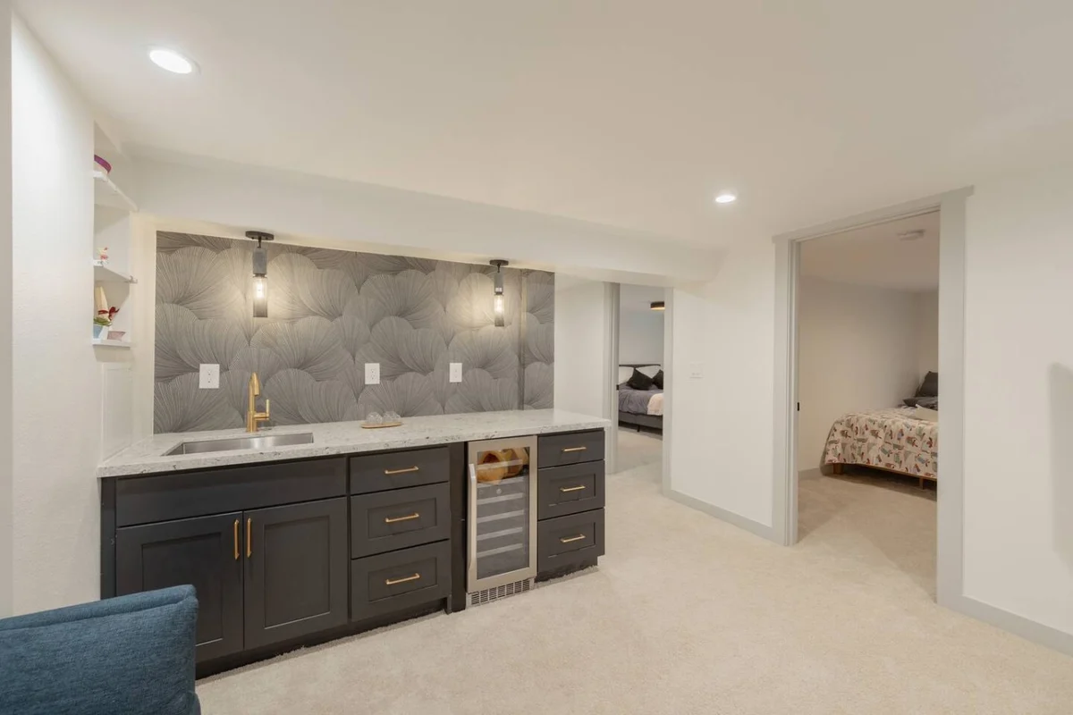 4BR Spacious home | EV charger | Near Green Lake #4