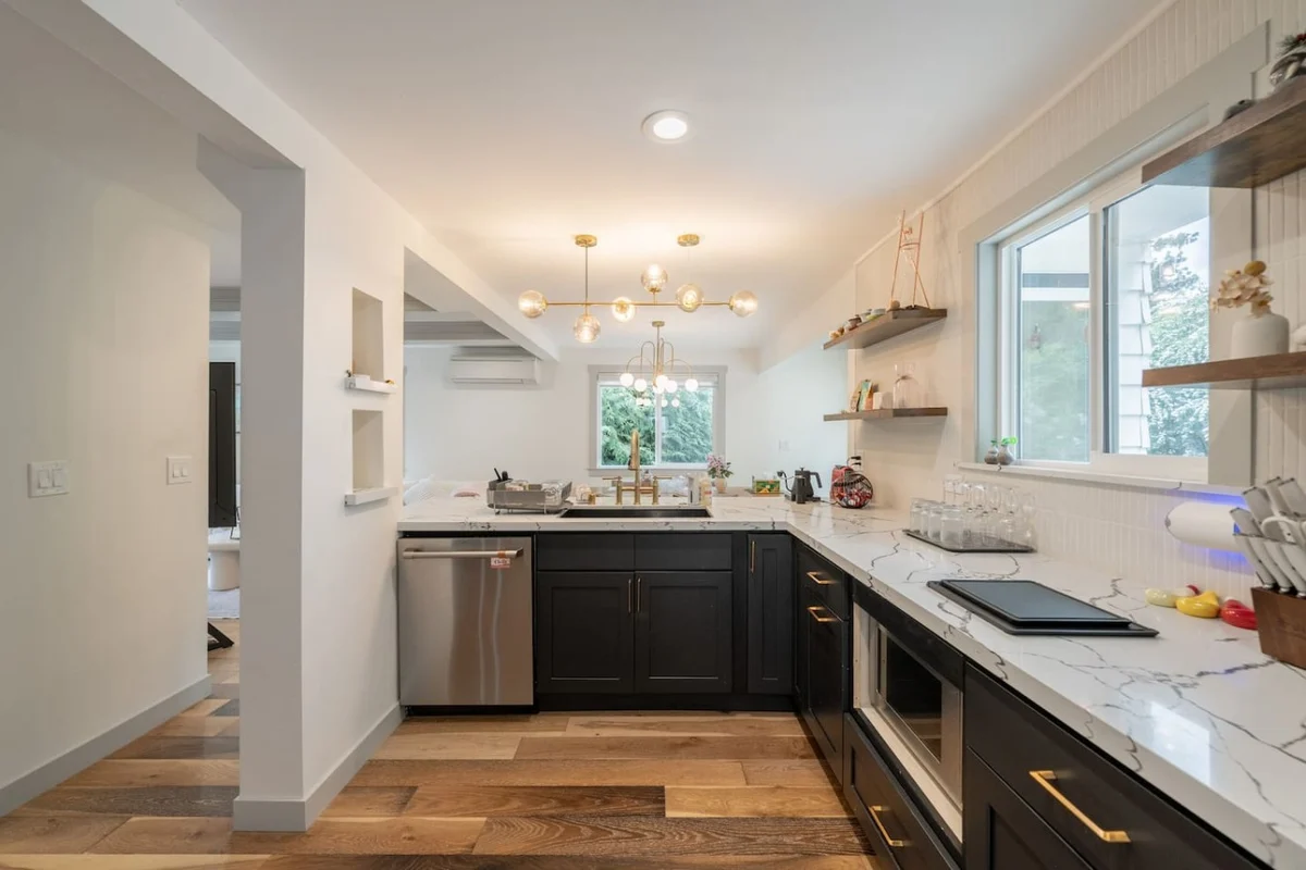 4BR Spacious home | EV charger | Near Green Lake #33