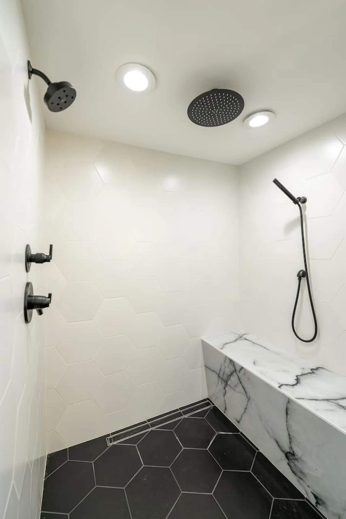 4BR Spacious home | EV charger | Near Green Lake #29