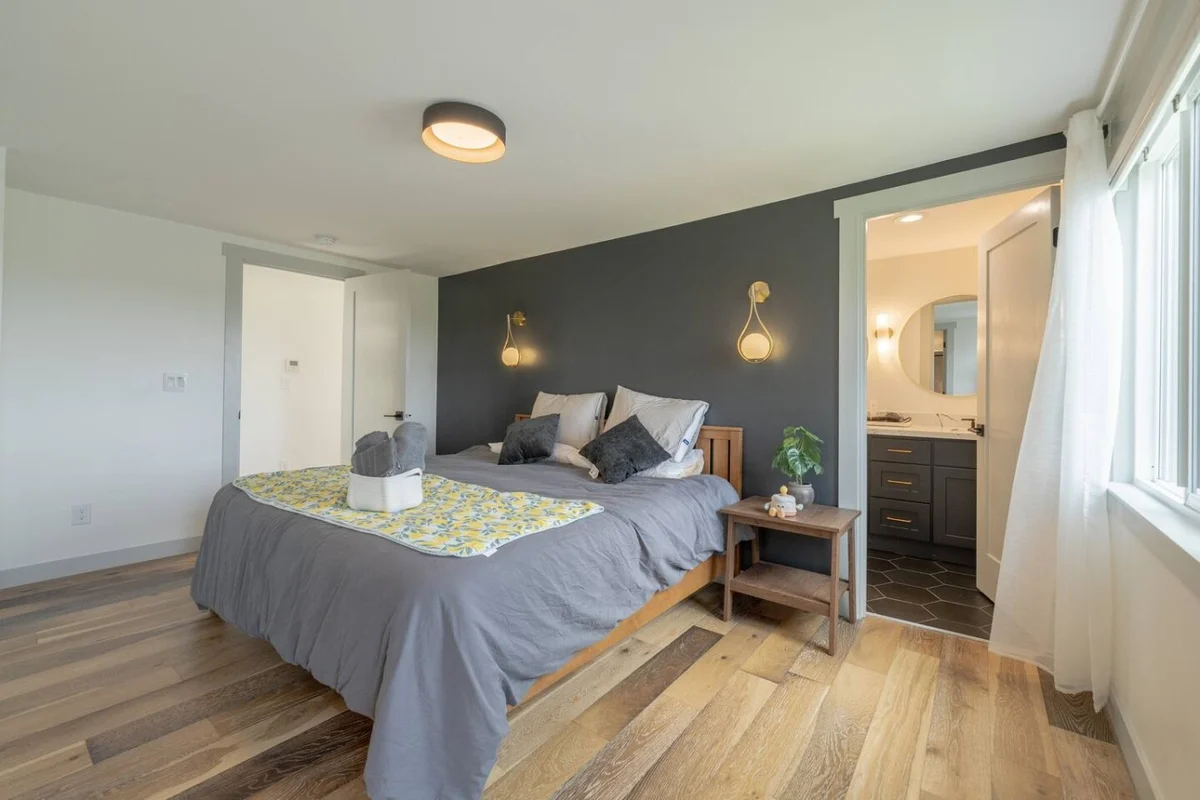 4BR Spacious home | EV charger | Near Green Lake #22