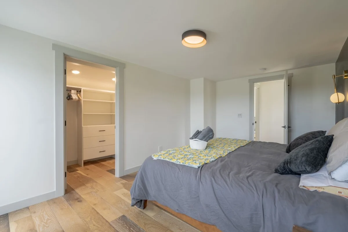4BR Spacious home | EV charger | Near Green Lake #14