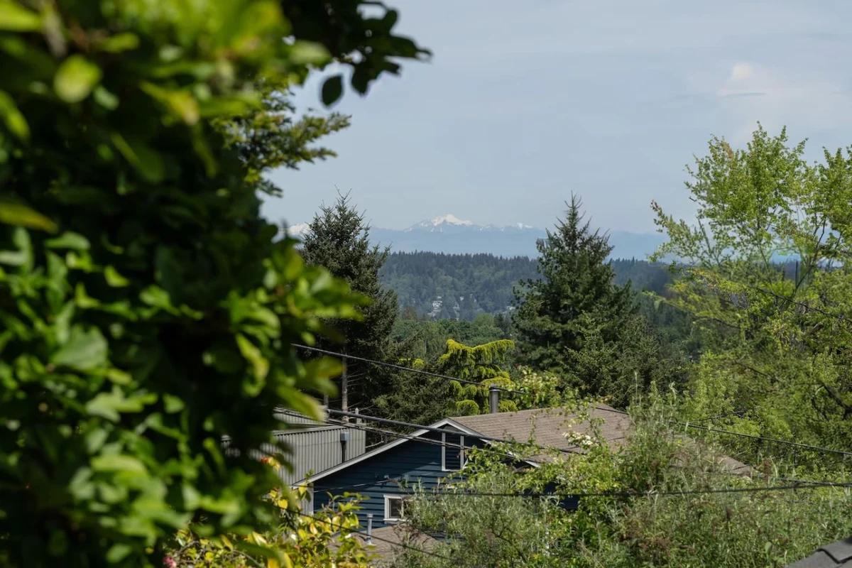 4BR Spacious home | EV charger | Near Green Lake #57