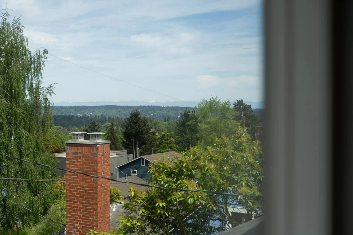 4BR Spacious home | EV charger | Near Green Lake #55