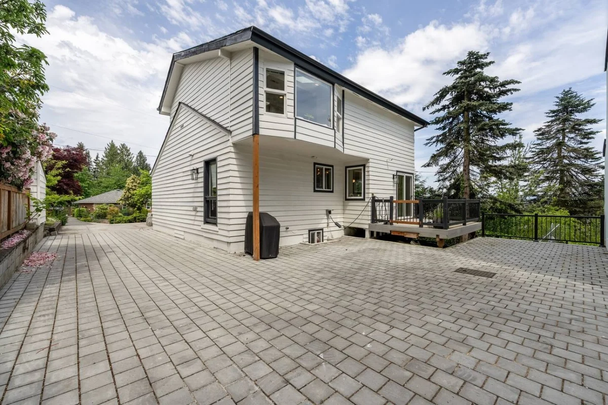 4BR Spacious home | EV charger | Near Green Lake #56