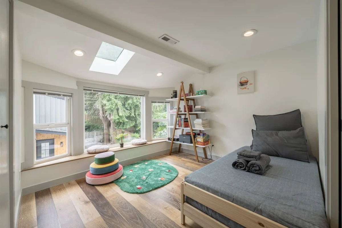4BR Spacious home | EV charger | Near Green Lake #45