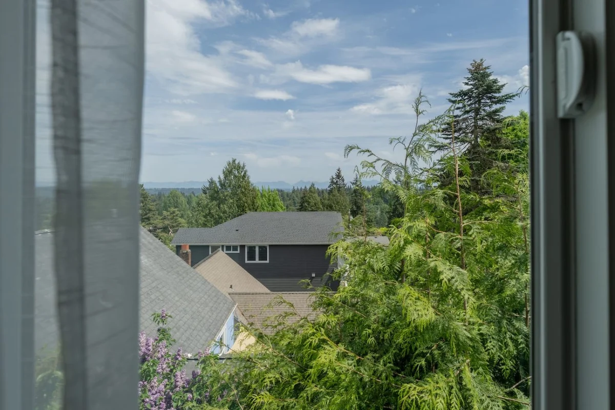 4BR Spacious home | EV charger | Near Green Lake #59