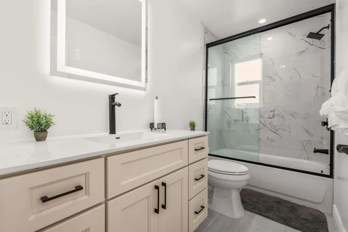 Bayview Bliss | Panoramic Views | In-Law Suite #11